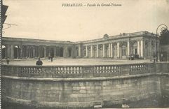 CPA Versailles Facade du Grand Trianon 