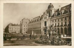 CPA Rennes Palais du Commerce et la Dins sur la Vilaine 