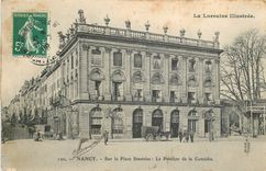 CPA Nancy sur la place Stanislac le pavillon de la Comedie 