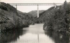 CPM Le Viaduc des Fades Les plus haut d'Europe 