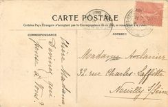 CPA Versailles - jardin du Petit Trianon Le hameau l'etang et la Tour de Marlborough