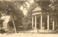 CPA Versailles Petit Trianon le temple de l'amour