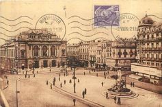 CPA Montpellier La Place de la Comedie et le Theatre 