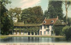 CPA Versailles Hameau de Marie Antoinette La Maison de la Reine 