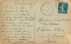 CPA Reims dans les Ruines apres la Retraite des Allemands 