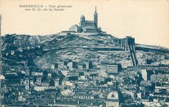 CPA Marseille Vue generale sur ND de la Garde 