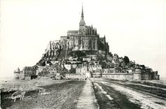 CPA MONT ST MICHEL-(Manche)-La digue et le Mont (Façade Sud)