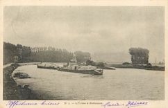 CPA L'Yonne a Serbonnes Bateau
