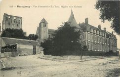 CPA Beaugency Vud d'ensemble La Tour l'Eglise et le Chateau 