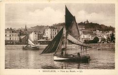 CPA Honfleur Vue du Port Bateau