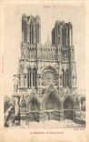 CPA Reims La Cathedrale Le Grand Portail 