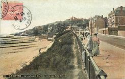 CPA Le Havre Le Boulevard Maritimes et le Cap de la Heve 