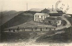 CPA Auvergne Sommet du Puy de Dome L'Auberge du Temple de Mercure et les Domes Sud