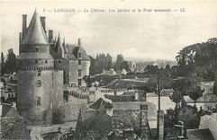 CPA Langeais le Chateau les jardins et le pont suspendu 