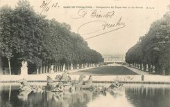 CPA Parc de Versailles Perspective du Tapis vert et du palais