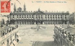 CPA Nancy la place Stanslas et l'Hotel de ville
