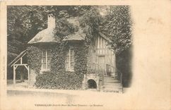 CPA Versailles S et O Parc du petit trianon le boudoir