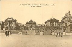 CPA Versailles Le Chateau Facade du Palais 