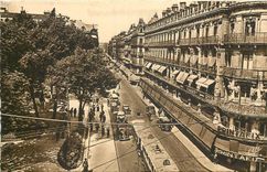 CPA Toulouse La Rue d'Alsace Lorraine et Le Square du Capitole Tramway