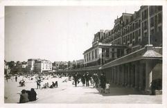 CPA Dinard La Promenade et les nouvelles cabines de bain 