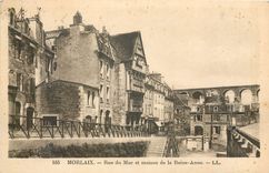 CPA Morlaix Rue du Mur et maison de la Reine Anne 