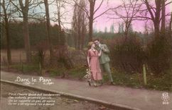 Fantaisie CPA Dans le parc couple amoureux