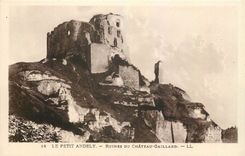 CPA Le Petit Andely Ruines du Chateau Gaillard 