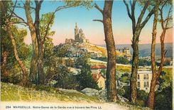 CPA Marseille Notre Dame de la Garde vue a travers les Pins 