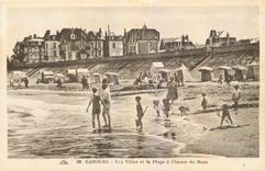 CPA Cabourg Les Villas et la Plage a l'Heure du Bain 