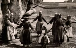 Gretagne- Breton Standards Rounds of small Bigoudennes- CPA