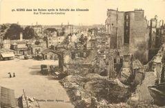 CPA Reims dans les Ruines apres le Retraite des Allemands 