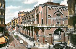 CPM Toulouse La Ville Rose Le Musee des Augustins et la Rue d'Alsace Lorraine 