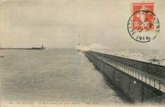 CPA Le Havre La Jetee nord par gros temps 