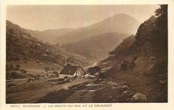 CPA Bussang La Route du Col et le Drumont 