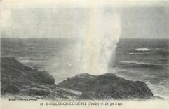 CPA St Gilles Croix de Vie Vendee Le Jet d'eau 