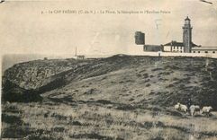 CPA Le Cap Frehel C du N Le Phare le Semaphore et l'Extreme Pointe 