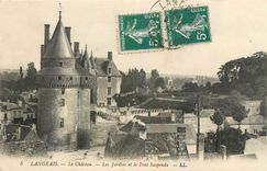 CPA Langeais Le Chateau Les Jardins et le Pont Suspendu 