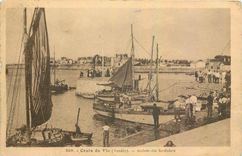 CPA Croix de Vie Vendee Arrivee des Sardiniers Bateau