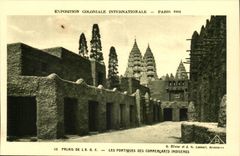 Exposition Coloniale International- Paris-1931- Palais de L'A O F - Les Portiques Des Commercants Indiennes -CPA