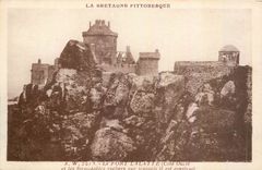 CPA Le Fort Lalatte Cote Ouest et les formidables rochers sur lesquels el est construit 