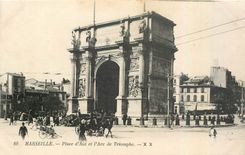 CPA Marseille Place d'Aix et l'Arc de Triomphe 