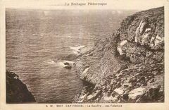 CPA Cap Frehel Le Gouffre Les Falaises 