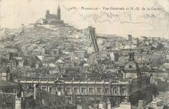CPA Marseille Vue Generale et ND de la Garde 