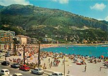CPM Menton Garavan AM La Promenade du bord de mer et les nouvelles plages de Garavan 