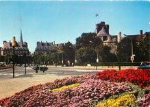 CPM St Malo en l'Isle L'esplanade St Vincent Le chateau