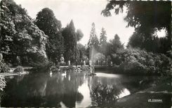 CPM Vichy (Allier) Reine des Villes d'Eaux