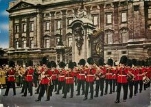 CPM The guards and Buckingham Palace London 