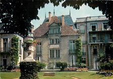 CPM Vichy (Allier) Reine des Villes d'Eaux Hotel Pavillon Sevigne