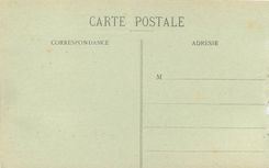 CPA Reims Dans ses annees de bombardement 1914 18 La Cathedrale avant l'incendie