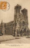 CPA Reims La Cthedrale apres la guerre
